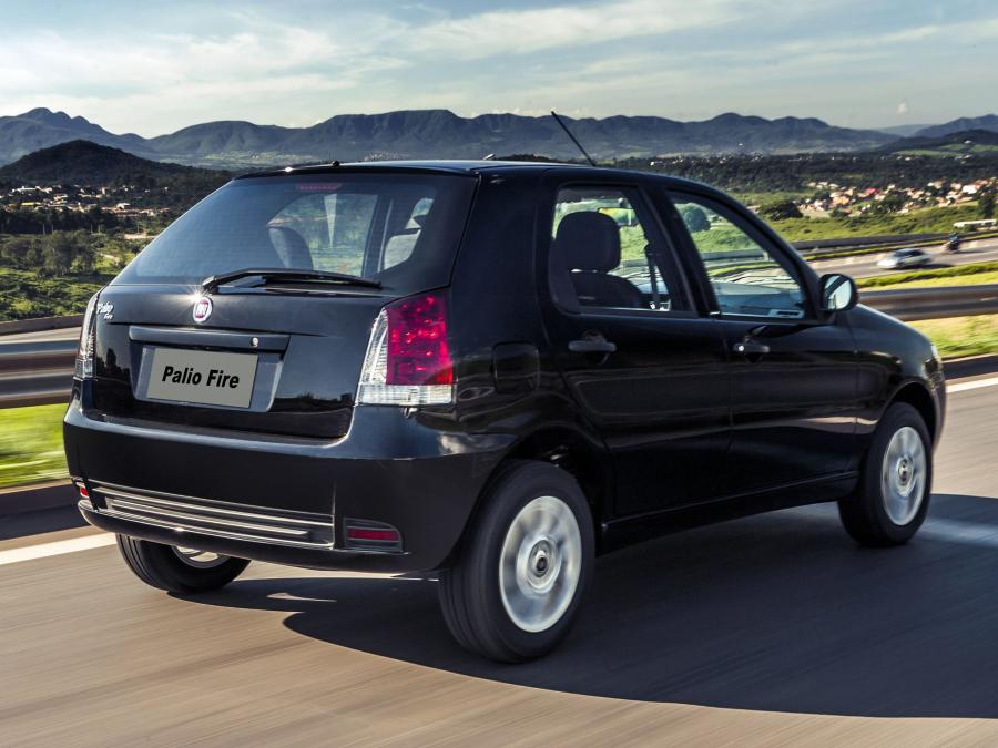  Fiat Palio Fire 5-Door 2014 года  (фото 2 из 10)
